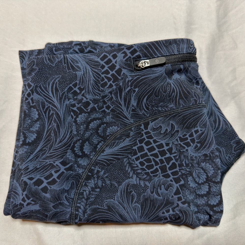 Rare lululemon Leggings